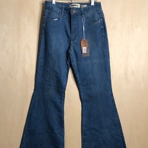 Bebela Flare jeans.